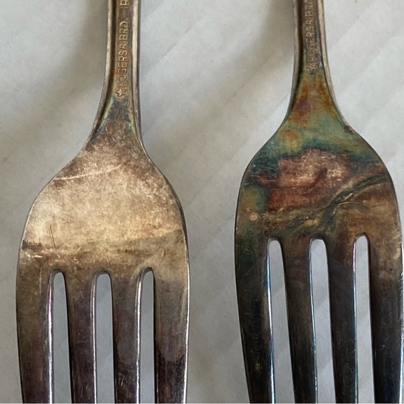 Rogers Bros Exquisite Silverplate Reinforced Forks 2 Forks - Picture 6 of 10
